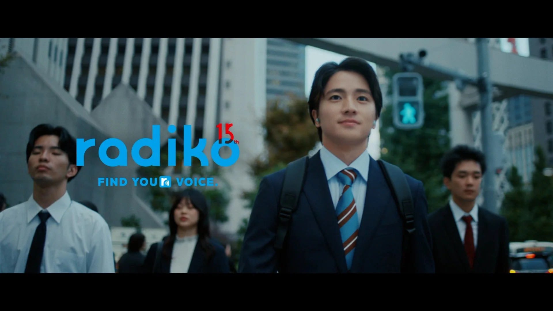 radiko 15周年ブランドムービー『あの頃と今』
