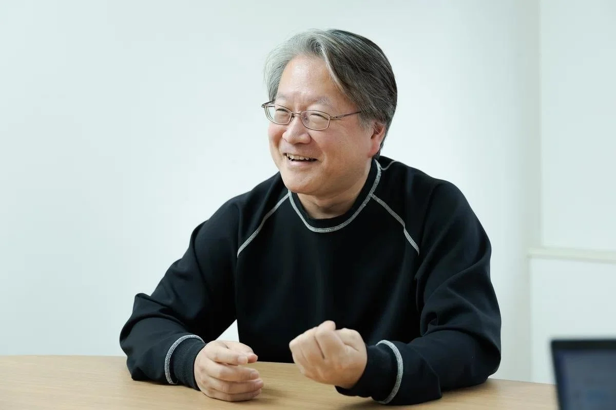 小出 真佐樹 氏