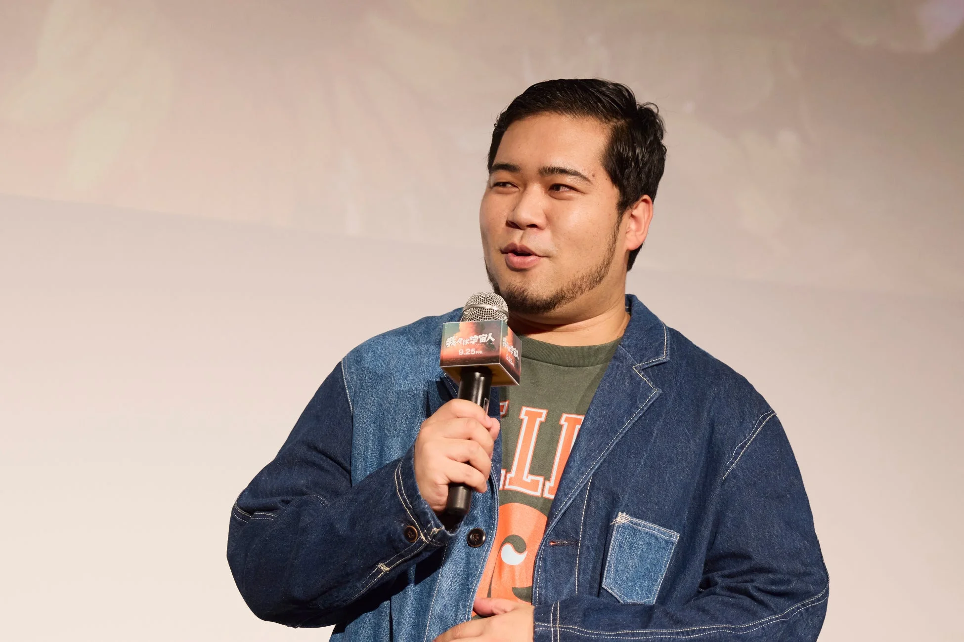 ジャパンプレミア登壇時の松井ケムリさん